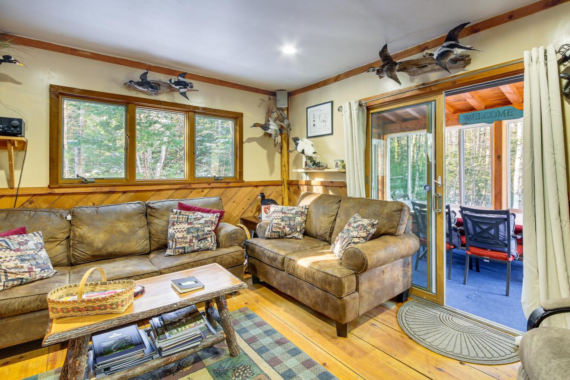 Rustic Searsport Cabin Loft And Sunroom On 10 Acres Ngoại thất bức ảnh
